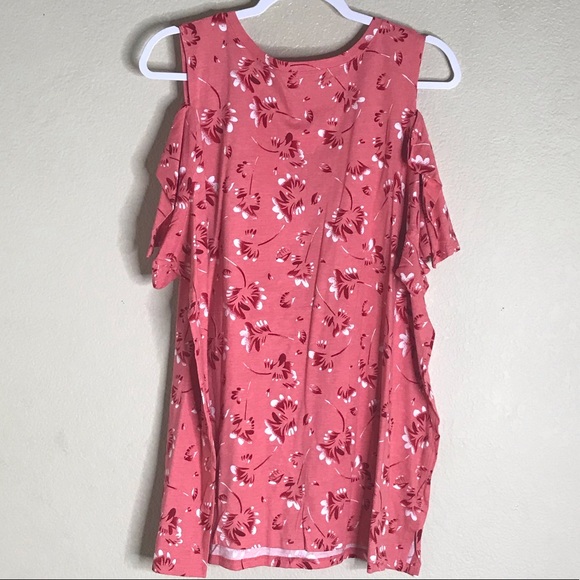 Cold-Shoulder Tee - Picture 3 of 6